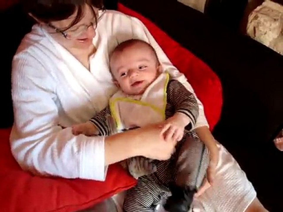 Partie de rires avec maman