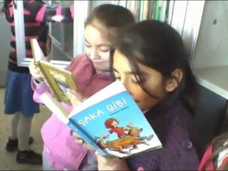 Ant-Gazıpasa ogrencılerın kıtap okuma askı