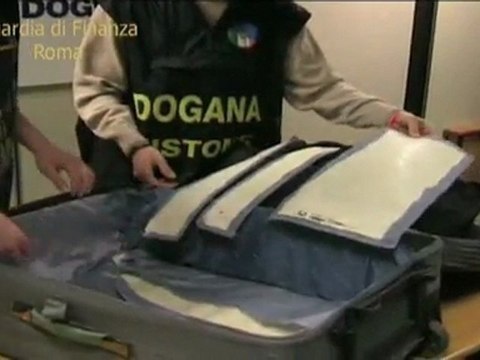 Fiumicino - Sequestrati oltre 20 chili di cocaina