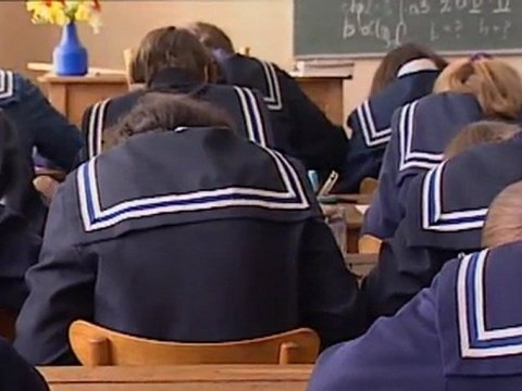 Dziewczyny z szymanowa 1/3 - Historia i dzień dzisiejszy Liceum Sióstr Niepokalanek w Szymanowie.