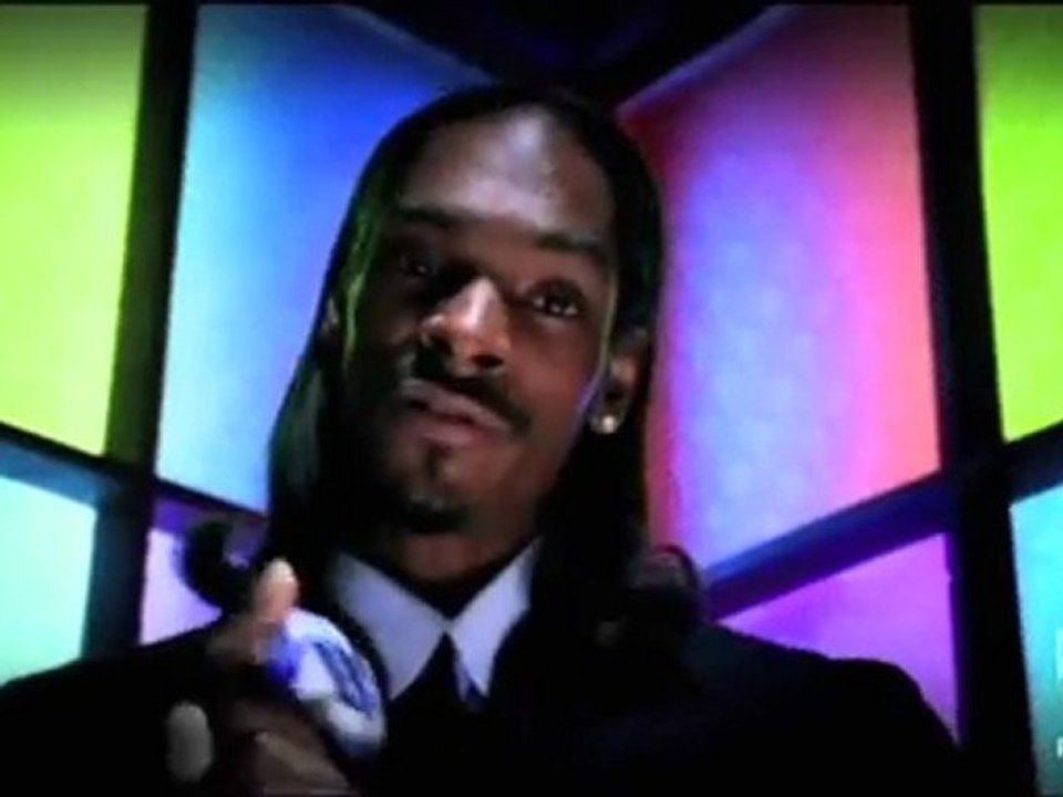 Snoop Dogg feat Daz Dillinger, Nate Dogg, Bad Azz & Tray Deee "Santa Claus Goes Straight To the Ghetto"