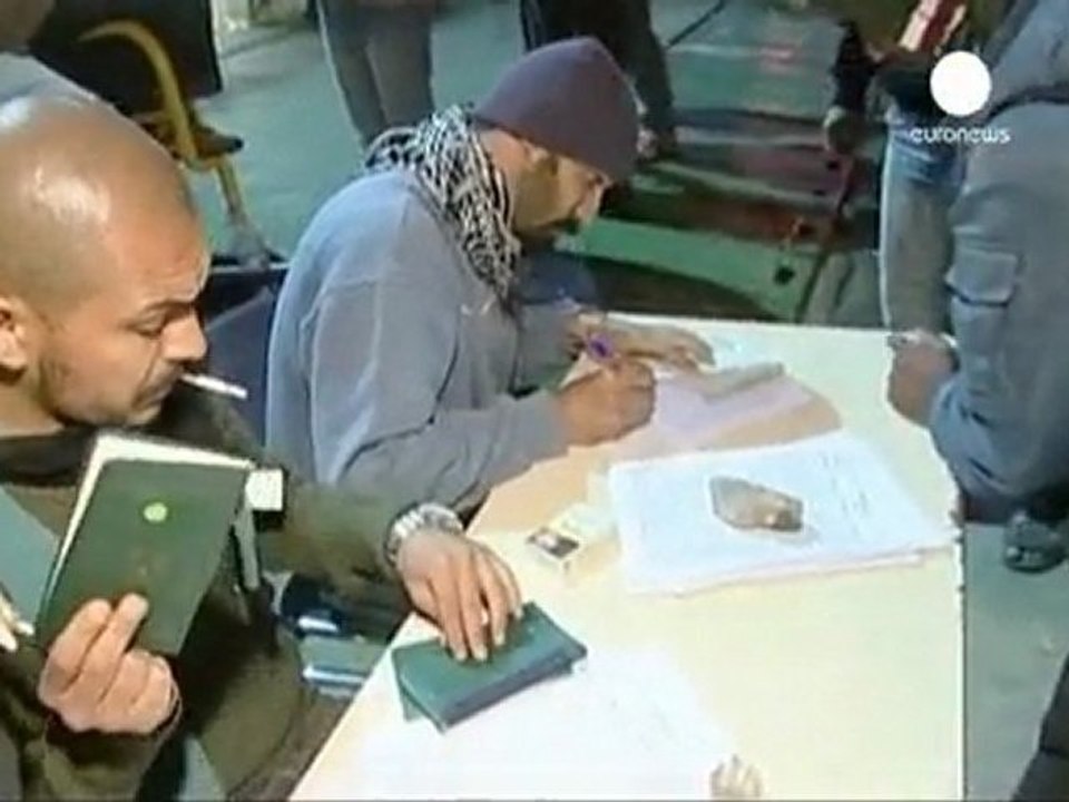 Libya denies cluster bombing allegations