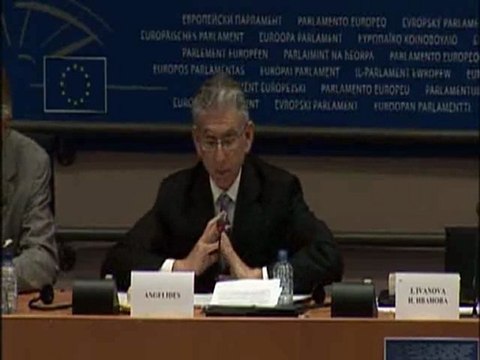 Commission d’enquête sur la crise financière (FCIC) rapport angelides .AVI_000