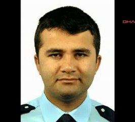 Asansörde sıkışan polis öldü