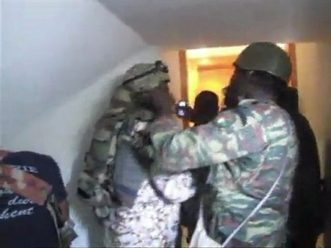 Abidjan: images de l'arrestation de Laurent Gbagbo