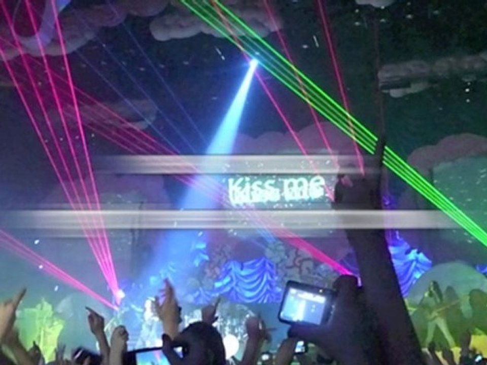 I'm the one by ke$ha! unheard new amazing song for fans wanting more!! new music, right here, right now.