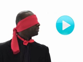 Omar (et fred) aime les signes cornus (illuminati)