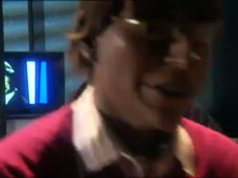 Nikos Aliagas apprend l'art du tweet à Benjamin Castaldi