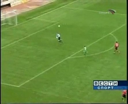 Видео «ВРАТАРЬ-забил гол врагу через все поле! всем смотреть!ШОК!» - смотреть онлайн ролик «ВРАТАРЬ-забил гол врагу через все поле! всем смот