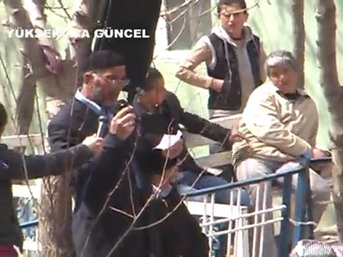 Yüksekova'da sivil cuma namazı