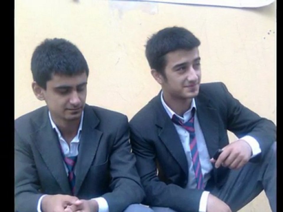 Ben bir zaman kaybıyım ..