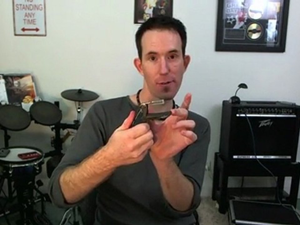 Which Sort Of Capo To Buy? Electric Guitar, Acoustic ...