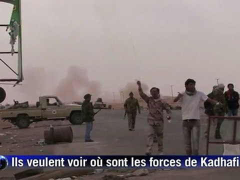 Libye: les rebelles avancent pour tester la ligne de front