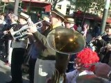 fANfARE fELUE AU MARATHON PARIS 2011