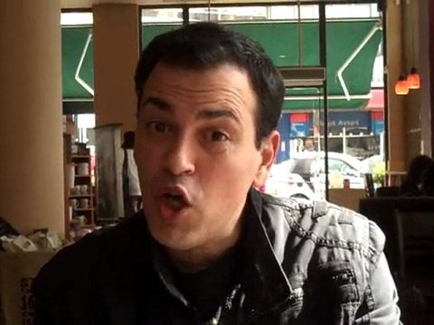 Ο Μάνος Τσότρας στο cosmo.gr 1