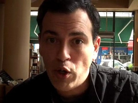 Ο Μάνος Τσότρας στο cosmo.gr 4