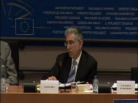 Commission d’enquête sur la crise financière (FCIC) rapport angelides .AVI_006