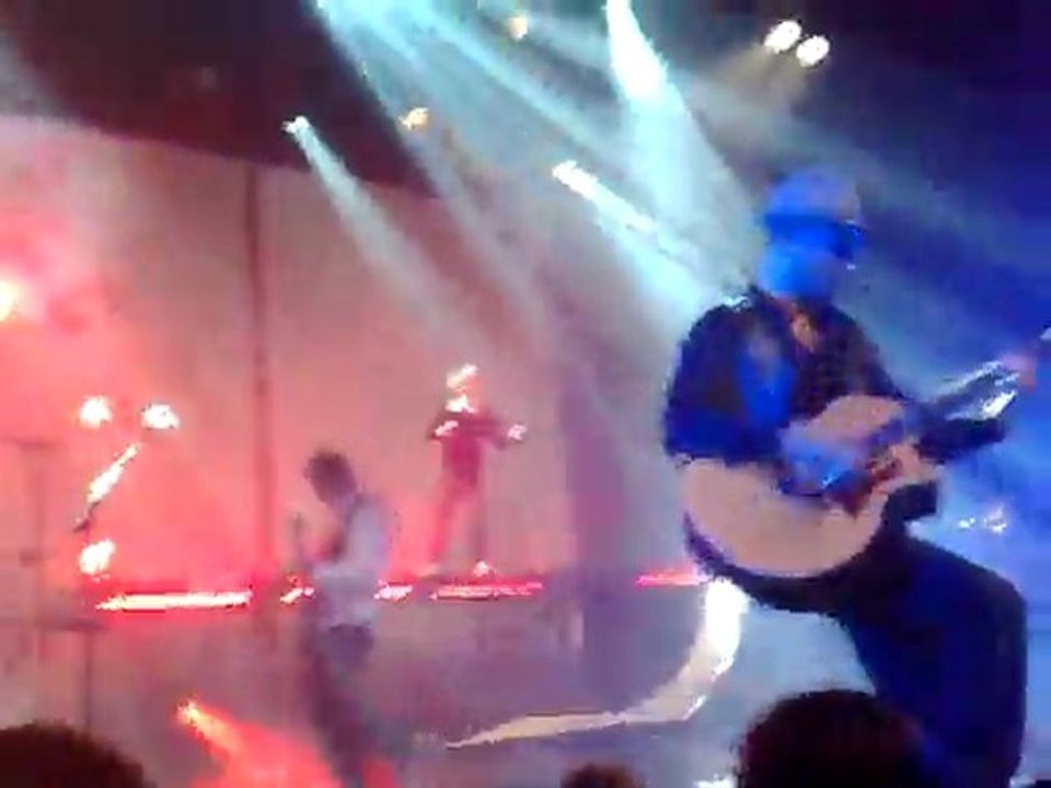 Grégoire  Rien à voir Concert Bourg les Valence 14/04/2011