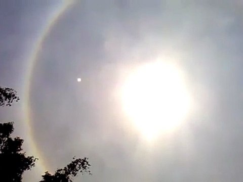 Странное явление в небе(Strangeworlds.at.ua)