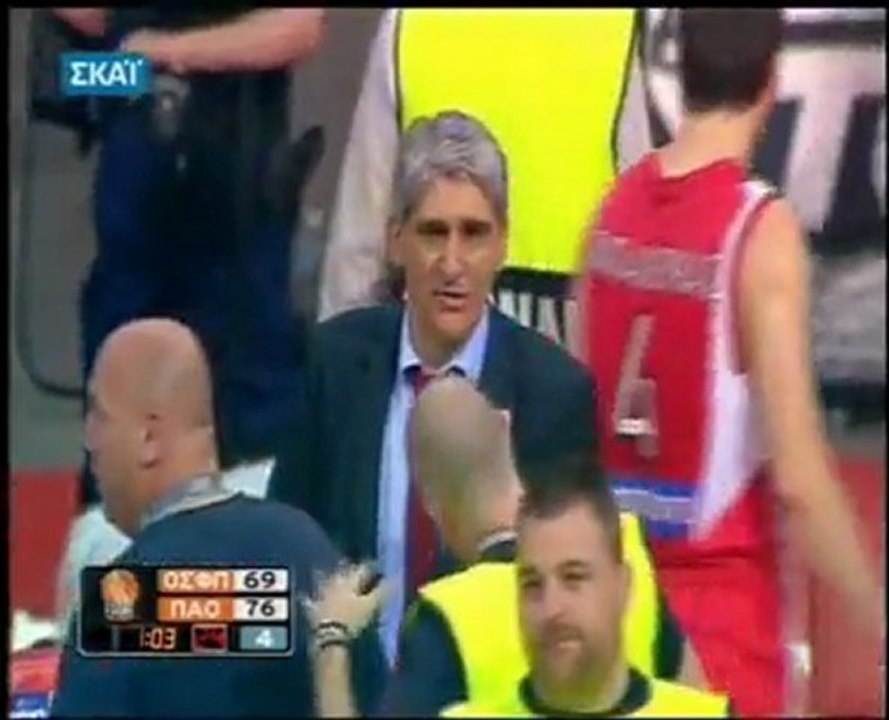 2009-10: Ολυμπιακός-Παναθηναϊκός 0-20 α.α.