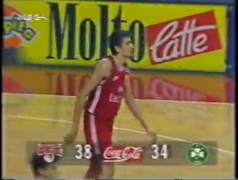 1994-95: Ολυμπιακός-Παναθηναϊκός 45-44