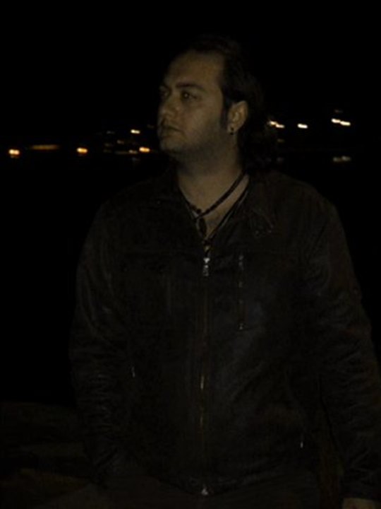 Korhan Tarhan - Bana Değmez