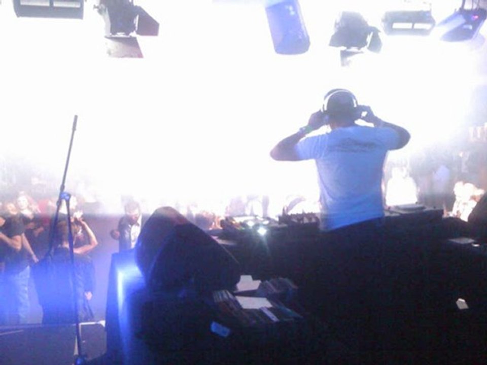 Don Palm vs Adele - Rolling in the deep ( Dj Spy Bootleg )