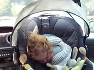 Solène dort sur les routes de montagne