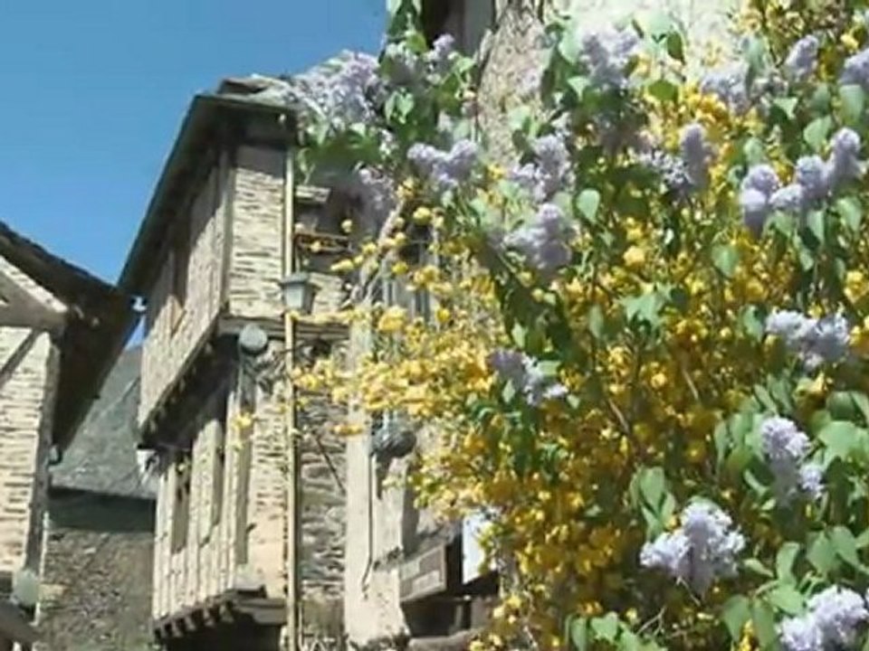 Conques, village médiéval