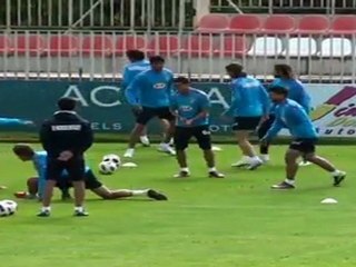 El Atlético afronta sin Forlán sus opciones europeas ante al Espanyol