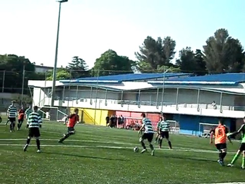 Loïck joue à Nimes (16 Avril 2011)