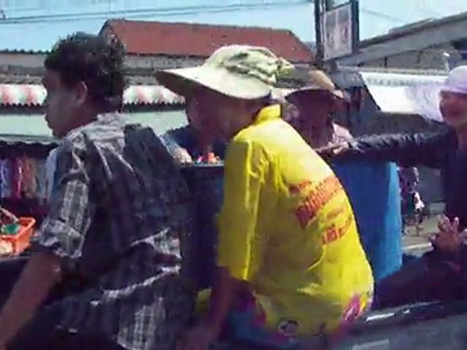 Ban phe, Songkran 2011 Thailand (party 2)