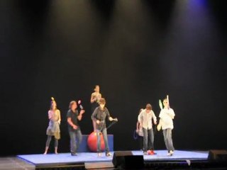 Spectacle de lycénes au profit des Restos du Coeur 2011