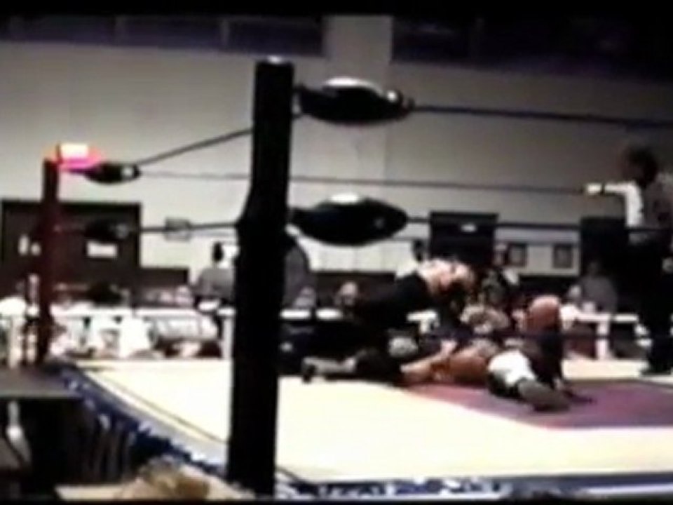 Surge (Matt Hardy) vs Willow-The whisp (Jeff Hardy) Pt.2