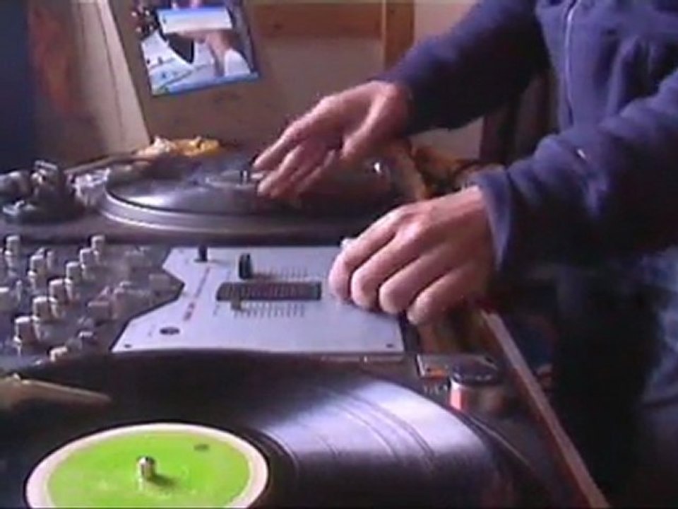 scratch dj loco2011 freestyle session