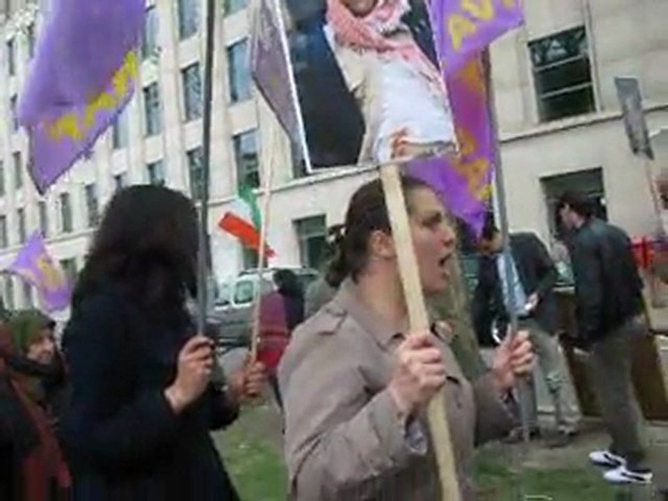 Manif camps d'Ashraf 16 04 2011