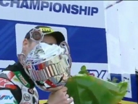 Superbikes - Checa más líder