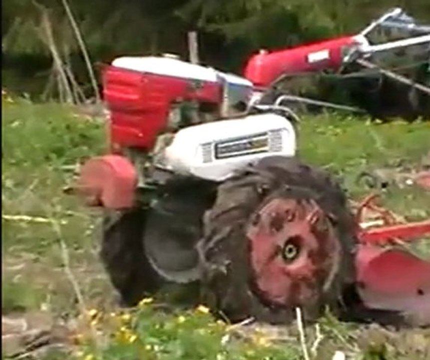 Einachser/Motoculteur Honda F-800 im Einsatz...