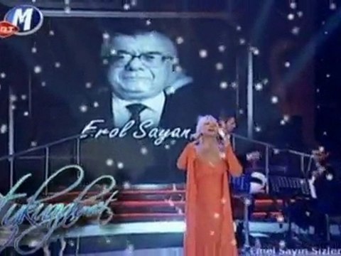 Emel Sayın £££ AĞLATIRSA MEVLÂM YİNE GÜLDÜRÜR