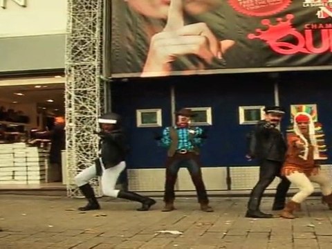 LES PRESQUE VRAIS - VILLAGE PEOPLE ... les gens du village YMCA