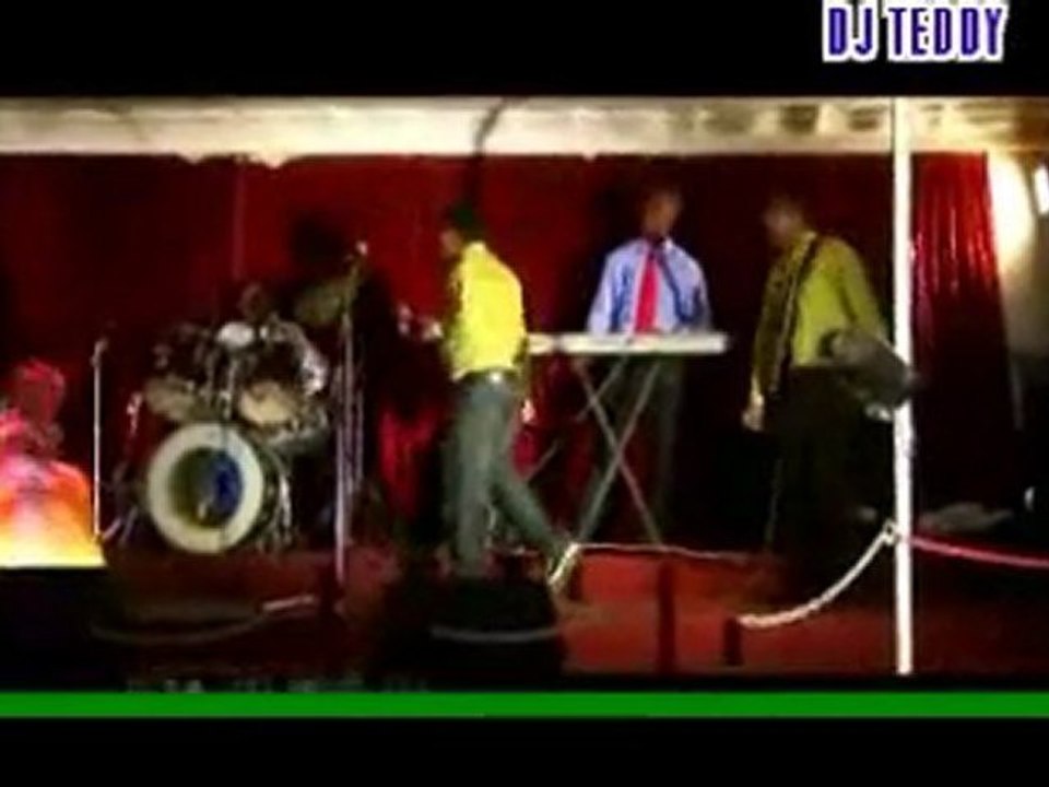 MEGAMIX WAWA VOL 6 2011 - DJ TEDDY