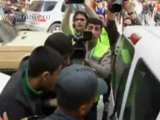 Полиция Баку арестовала активистов-оппозиционеров