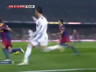 Ο Εζίλ κόντρα στην Μπαρτσελόνα