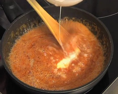 Mini mille-feuille à la vanille, sauce caramel au beurre demi-sel