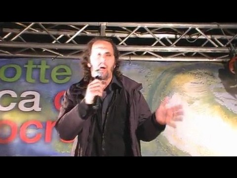 MoveOn Italiano - Marco Quaranta alla Notte bianca della democrazia - Roma 5 aprile 2011