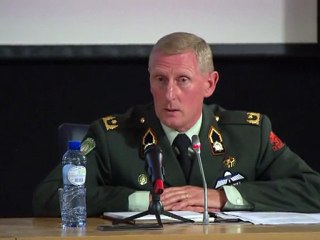 Libye: l'Otan poursuit ses raids aériens