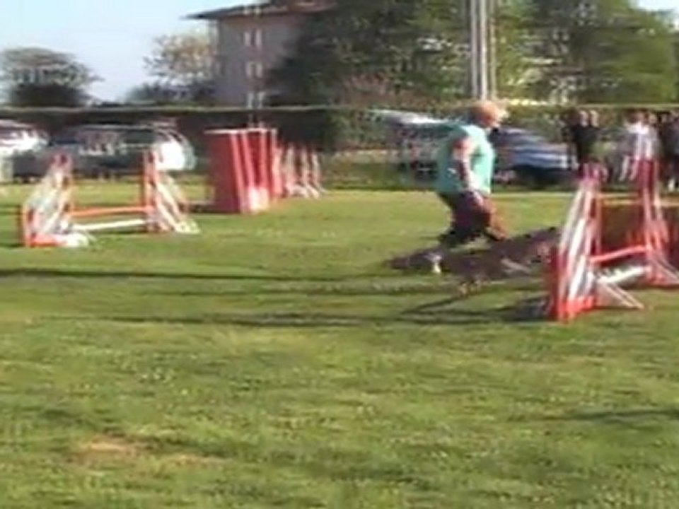 ANNIE JUMPING + CUGNAUX 170411