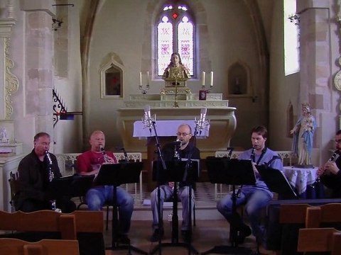 Ebony: clarinettes en tête