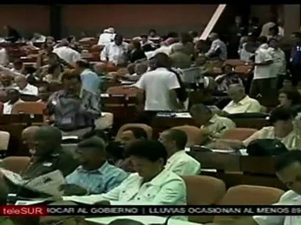 Fidel Castro participó en clausura de Congreso del PC