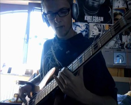 Jet - Are You Gonna Be My Girl Bass Cover